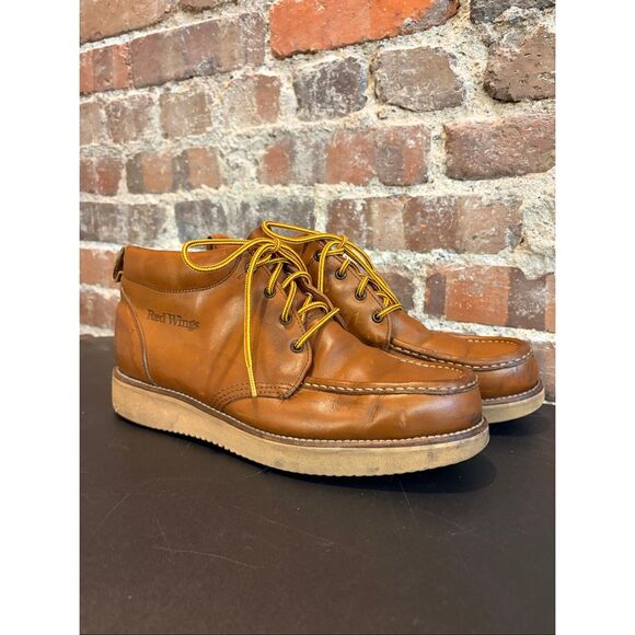 • RED WING • Cognac Brown/Tan Heritage Work Classic Moc Chukka Boot • Men’s appr
